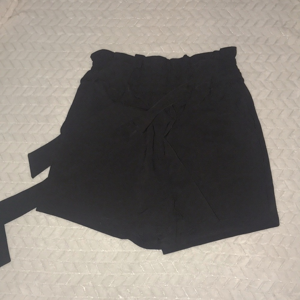 Black paper bag waist shorts
